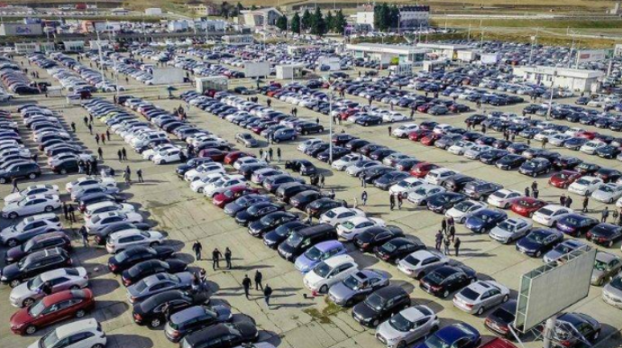 Çindən avtomobil gətirənlərə XƏBƏRDARLIQ – Yanvarın 1-dək sata bilməsələr… – RƏSMİ 