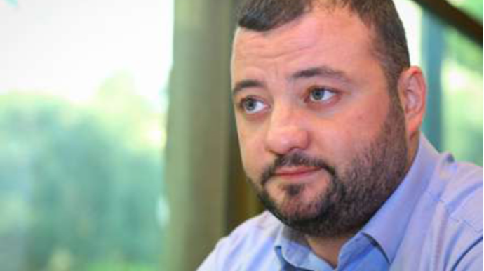 Çovdarovun oğlunun ölkədən çıxışına “stop” qoyuldu