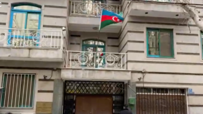 İrandakı səfirliyimizə hücumun yayımlanmayan görüntüləri   - VİDEO