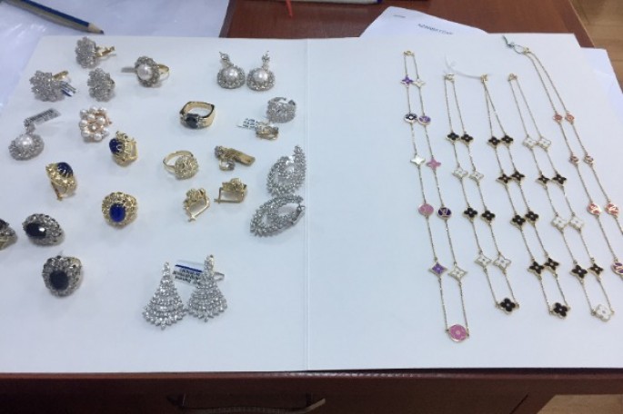 Gömrükdə saxlanılan qızıllar oğurluq olub? - TƏFƏRRÜAT