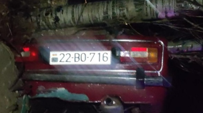 Goranboyda avtomobil aşıb, xəsarət alanlar var 