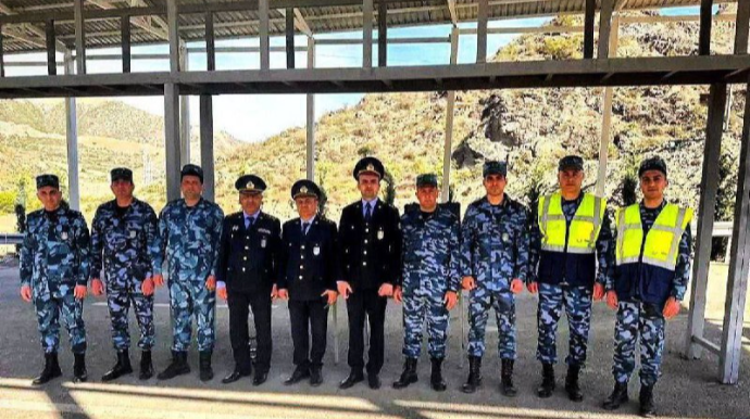 Azərbaycan gömrükçüləri Həkəri çayı üzərindəki sərhəd-buraxılış məntəqəsində fəaliyyətə başladı  - FOTO