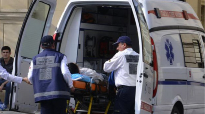 Bakıda avtomobilin vurduğu piyada xəstəxanaya aparılarkən yolda ölüb