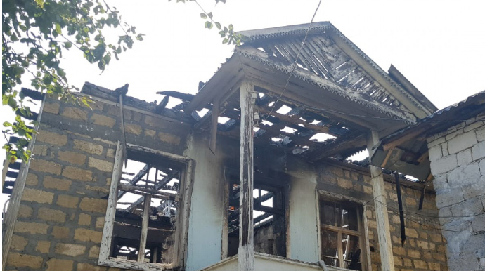 Füzulidə evdə yanğın olub