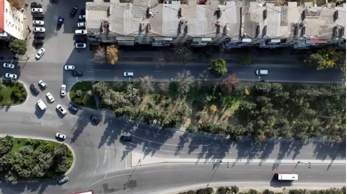 Sürücülərin hər gün dalaşdığı yol kəsişməsi - Problem nədədir? - VİDEO  