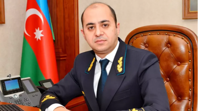 Vüsal Aslanov Aparat rəhbərini işdən çıxardı - FOTO