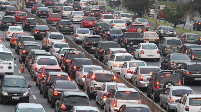 Sürücülərin NƏZƏRİNƏ: Bəzi küçə və prospektlərdə tıxac var - SİYAHI