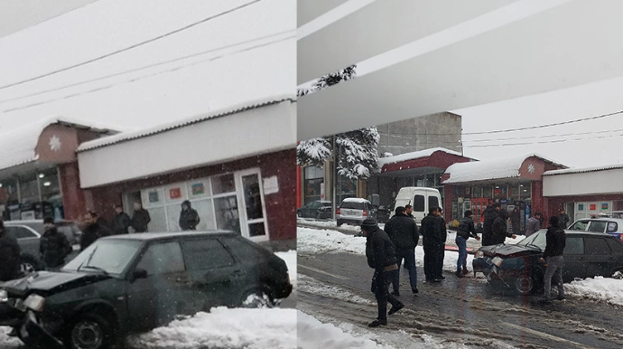 Oğuzda qəza: Avtomobil işıq dirəyinə ÇIRPILDI - FOTO - VİDEO