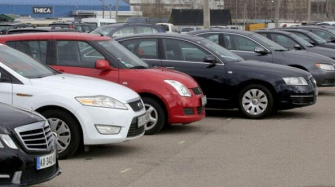 Yeni avtomobil bazarında alıcılıq qabiliyyəti 26 faizdən çox azalıb