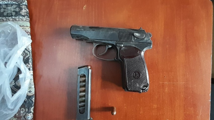 Şabranda yol kənarında silah-sursat aşkarlanıb  - FOTO