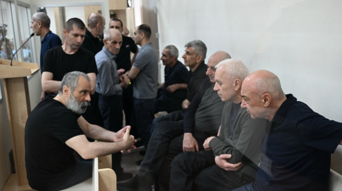 Zərərçəkmiş şəxs:  "Laçından keçəndə Gorus tərəfdən artilleriya atəşinə məruz qaldıq"