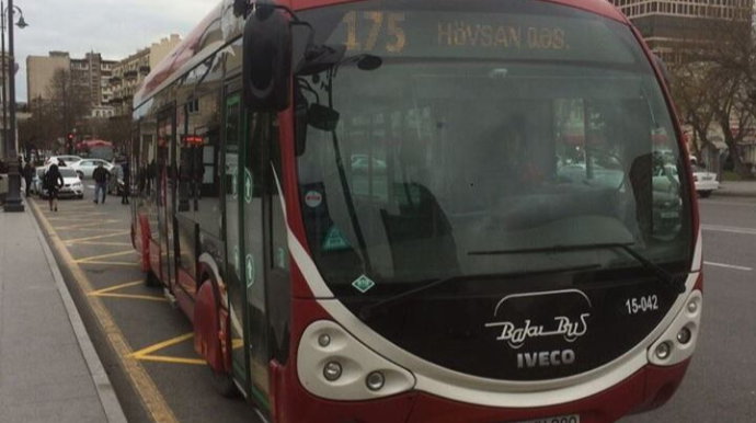 “BakuBus” sərnişinləri yarıyolda qoydu:  Günahkar sürücüdür, yoxsa Cəmiyyətin rəhbərliyi? - VİDEO 