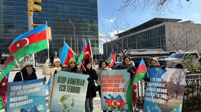 Nyu-Yorkda yaşayan azərbaycanlılar BMT-nin binası qarşısında aksiya keçirdi  - FOTO