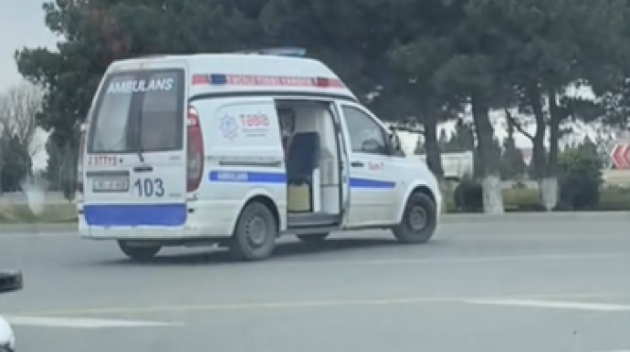 Qapısı olmayan ambulans təmir edildi - VİDEO - YENİLƏNİB