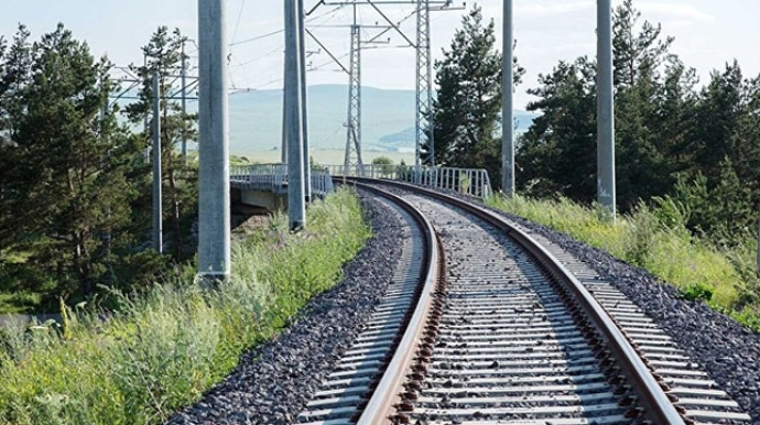 Horadiz-Ağbənd dəmir yolu xəttinin tikintisi 45 % tamamlanıb