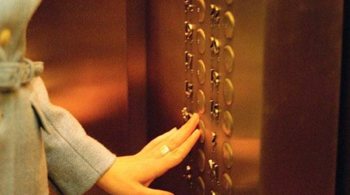 Bakıda iki nəfər köməksiz vəziyyətdə qaldı