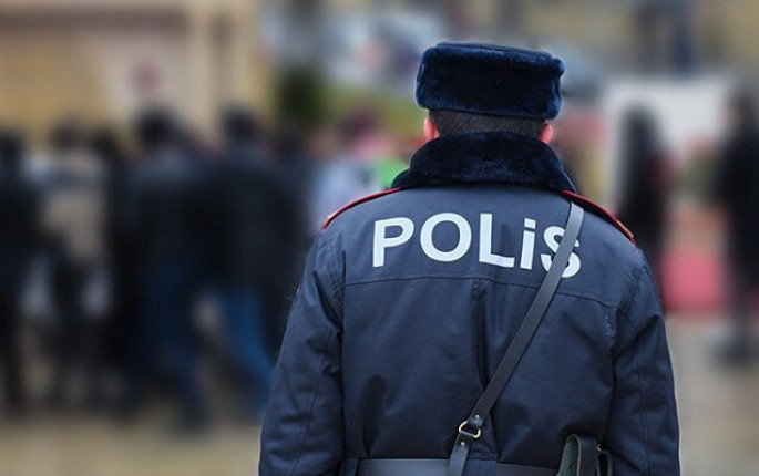 Bakı polisi vətəndaşlara priotexniki vasitələr satan şəxsləri saxlayıb