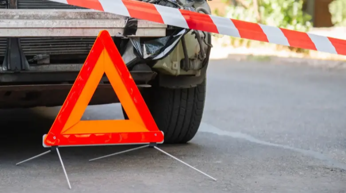 В Лянкяране автомобиль перевернулся и упал на посевное поле - ФОТО 