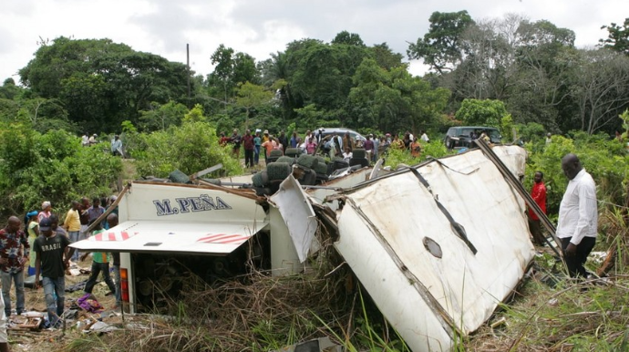 Kamerunda avtobus və yük maşınının toqquşması nəticəsində azı 19 nəfər ölüb 