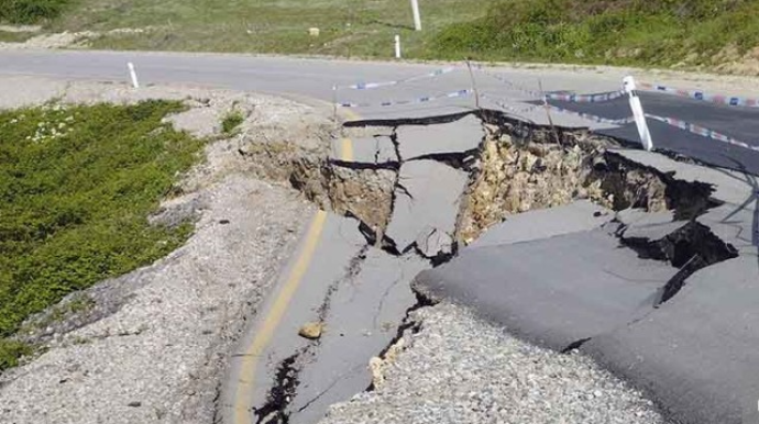 Şamaxıda torpaq sürüşməsi oldu