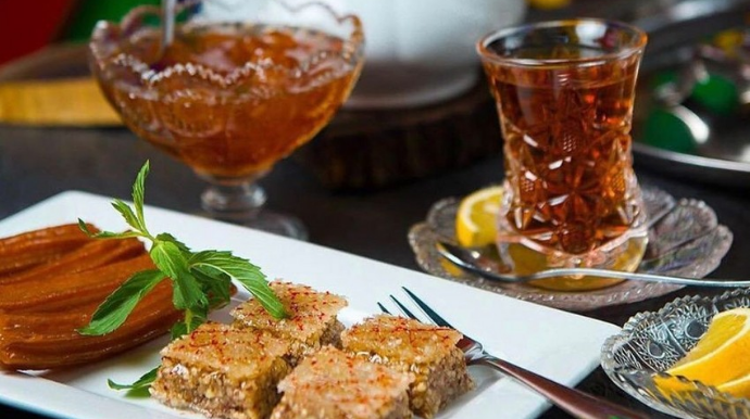 Qubada gecə saatlarında fəaliyyət göstərən iki çayxana aşkarlanıb