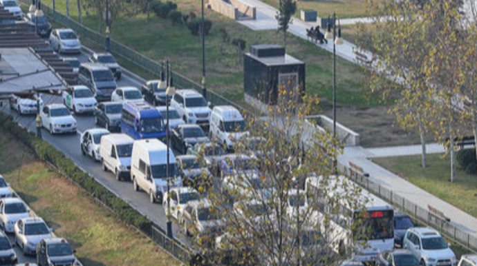 Paytaxt yollarındakı son vəziyyət: Sıxlıq olan yolların SİYAHISI 