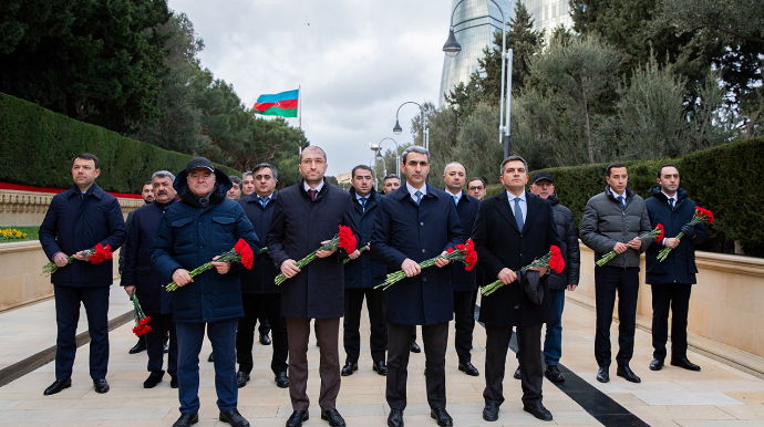 ADY rəhbərliyi Şəhidlər xiyabanını ziyarət etdi - FOTO
