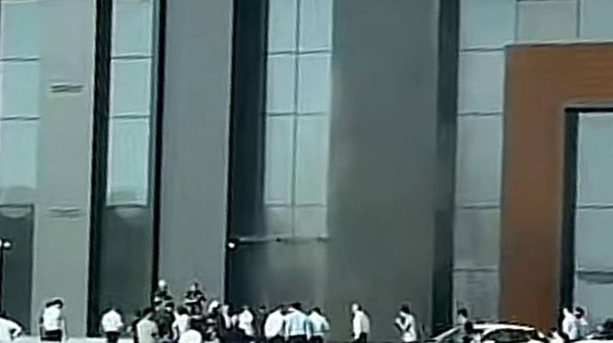 DOST Mərkəzində yanğın - FOTO - VİDEO - YENİLƏNİB