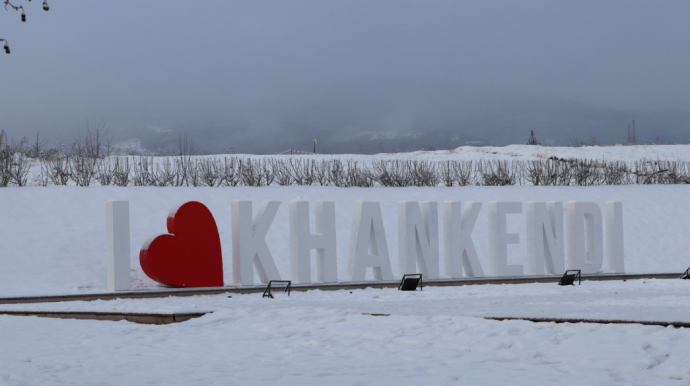 Xankəndidə yollar qardan təmizlənir - FOTO