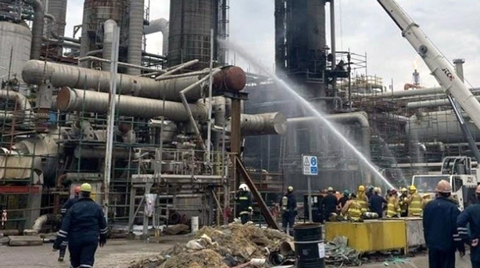 Neft emalı zavodu yaxınlığında toqquşma olub, ölən və yaralananlar var 