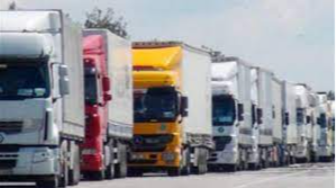 AYNA:  335 yük maşını gömrük-sərhəd məntəqəsində gözləyir  - FOTO