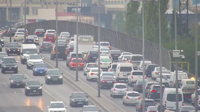 Ziya Bünyadov prospektində qəza olub, yolda sıxlıq yaranıb 