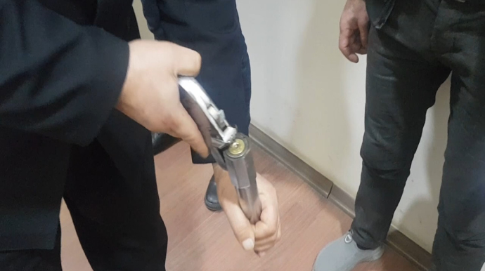 Gəncə sakinlərində odlu silah aşkarlanıb   - FOTO