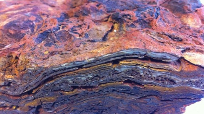 Dünyanın ən qədim daşları Kanadada tapılıb 