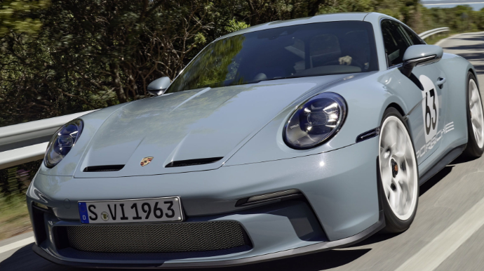 Акции "Porsche" резко упали 