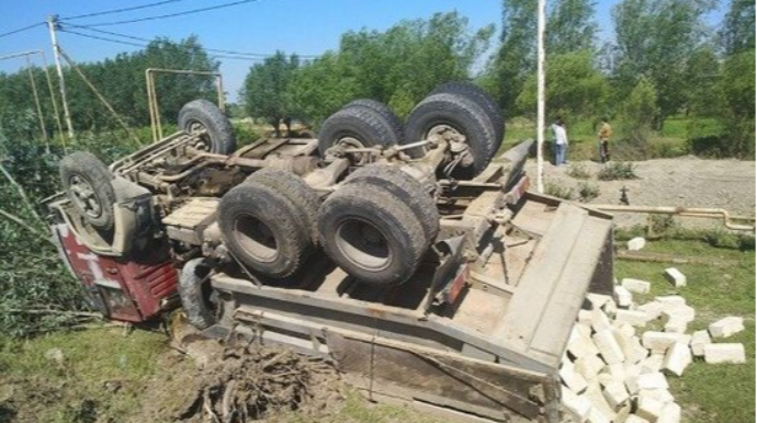 Özbəkistanda dəhşətli qəza: 13 nəfər həlak oldu 