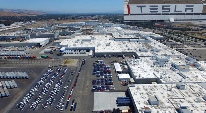 "Tesla" zavodunda yanğın baş verib