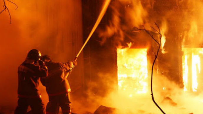 Yasamaldakı yanğında mənzillərə dəymiş ziyanı kim ödəməlidir? – Ekspert AÇIQLADI