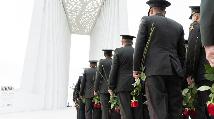 DİN-in hərbi qulluqçuları və polislər Zəfər parkında - FOTO - VİDEO