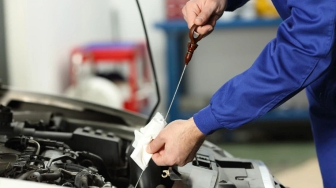 Maşının mühərrik yağına yanacaq qarışması niyə baş verir? – Sahil usta AÇIQLADI 