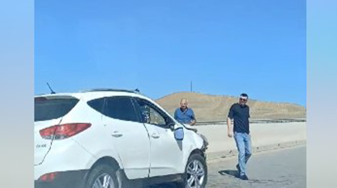 Bakı-Şamaxı yolunda qəza:  "Hyundai" betona çırpıldı - VİDEO 