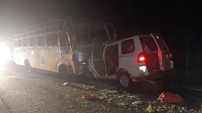 Hindistanda ağır yol qəzası nəticəsində azı 11 nəfər ölüb 