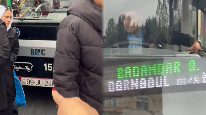 “Bakubus“ sürücüsü sərnişinlərin başına oyun açdı: yaşlı qadının halı PİSLƏŞDİ - VİDEO 