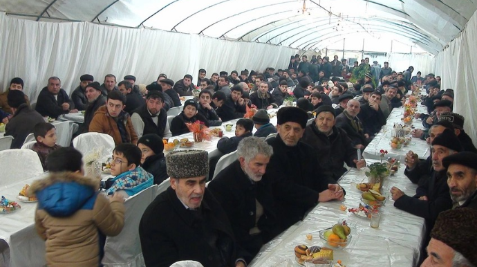 Qubada yas mərasimi keçirənlər cərimələnib