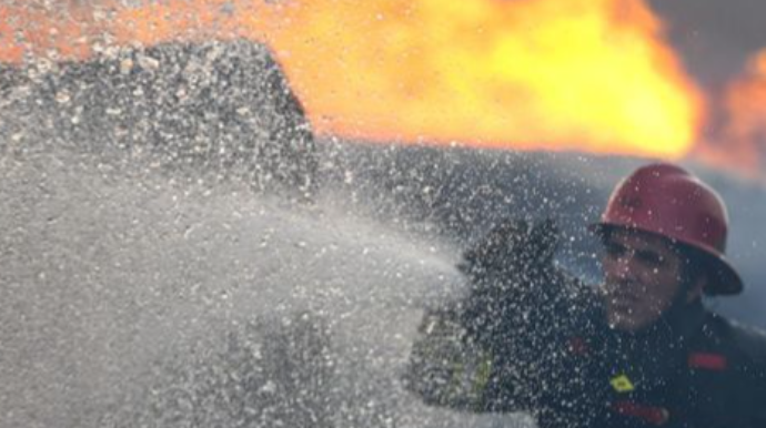 Bakıda yanan evdən içində 1000 dollar olan seyf oğurlanıb 