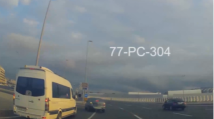 Özünü "ağıllı" hesab edən sürücülər qaydaları belə pozur  - VİDEO