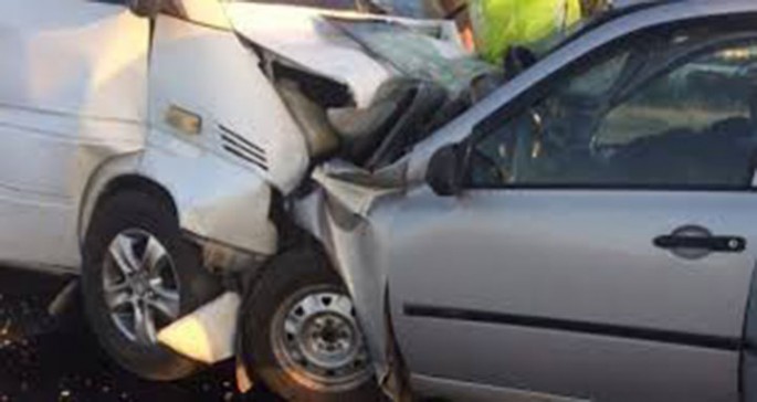 “Lada” uşaq xokkey komandasını daşıyan “Hyundai”la toqquşdu: 1 ölü, 7 yaralı