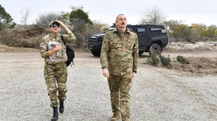 İlham Əliyev səfərlərdə xanımının çəkdiyi videolardan danışdı  - VİDEO