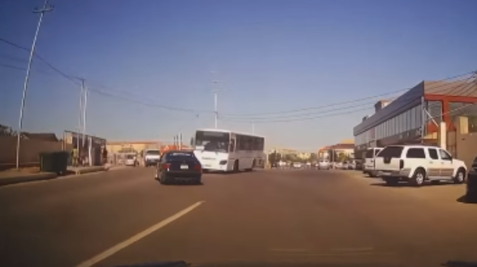 Bakıda baş vermiş avtobus qəzasından REAL VİDEO 