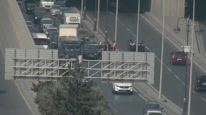 Bakıda tuneldə qəza oldu:  yollarda hərəkət dayandı